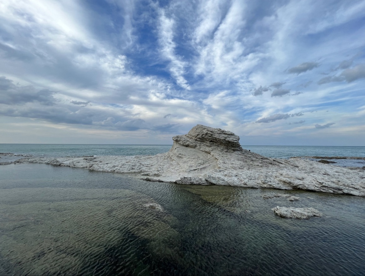 Limestone rock formations Spiaggia del Passetto, Ancona