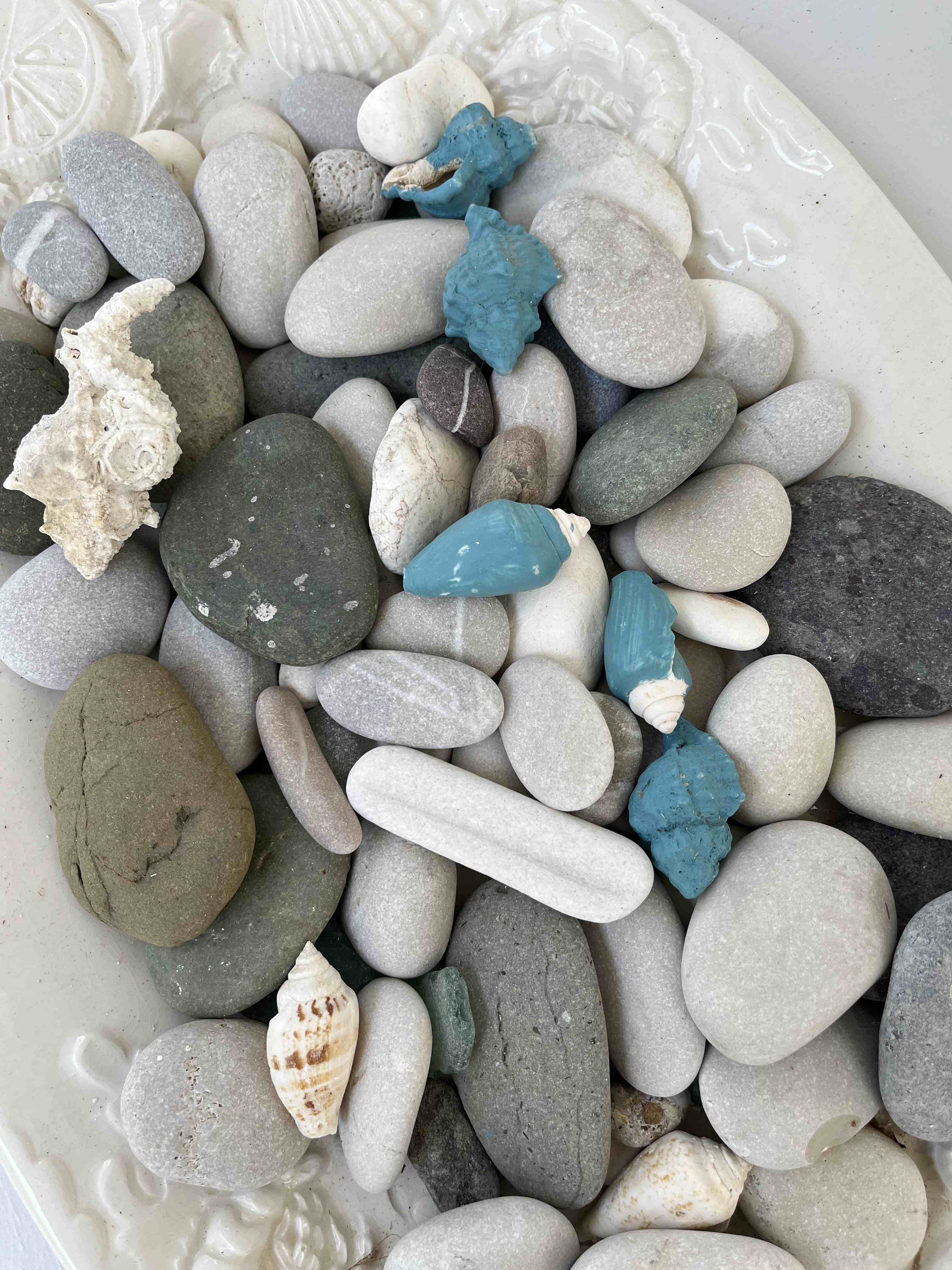 Painted pebbles, Spetses